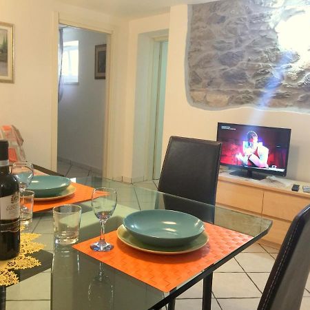 Viola Apartment ปีออมบีโน ภายนอก รูปภาพ